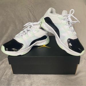 Air Jordan 11 CMFT Low 5.5Y